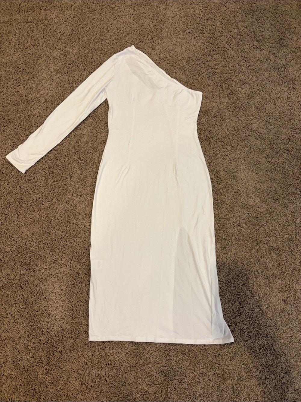 Elegant White One-Shoulder Long Sleeve Midi Dress